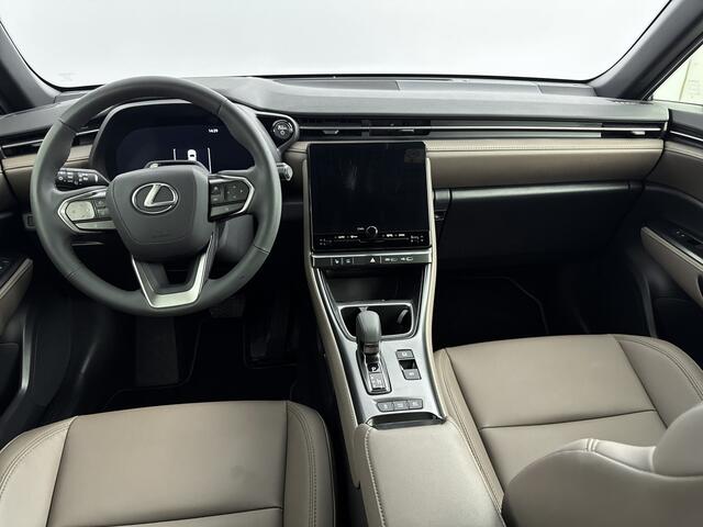 Lexus LBX Elegant 2WD Limited | Mark Levinson | Advanced Pack | Panoramic View |