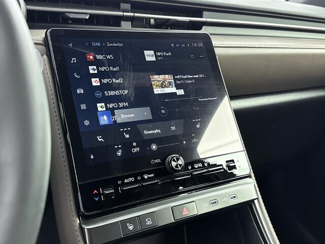 Lexus LBX Elegant 2WD Limited | Mark Levinson | Advanced Pack | Panoramic View |
