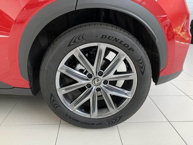 Lexus LBX Elegant 2WD | Advance Pack | 360 graden camera |