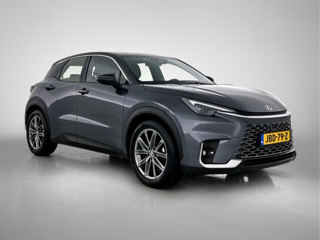 Lexus LBX Relax + Advance Pack