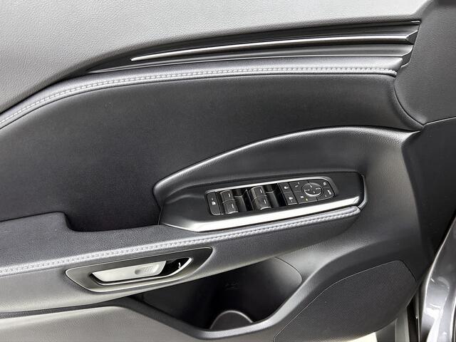 Lexus LBX Relax + Advance Pack