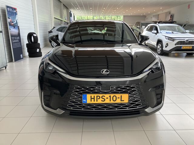 Lexus LBX Elegant 2WD | Techpack |