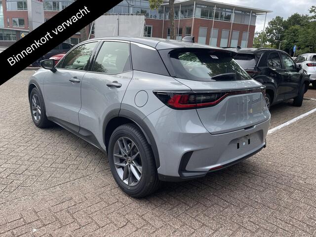 Lexus LBX Business Line Pro 2WD | Dodehoek detectie | Stuur- & Stoelverwarming | Navigatie | Parkeersensoren
