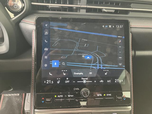 Lexus LBX Elegant 2WD | Techpack |