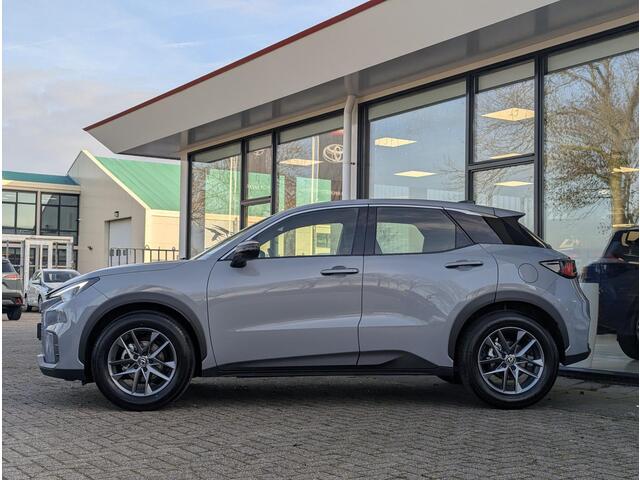 Lexus LBX Business Line 2WD | Comfort + Safety Pack | Stoel- stuurverwarming | BSM | PDC V+A | ACC | Camera