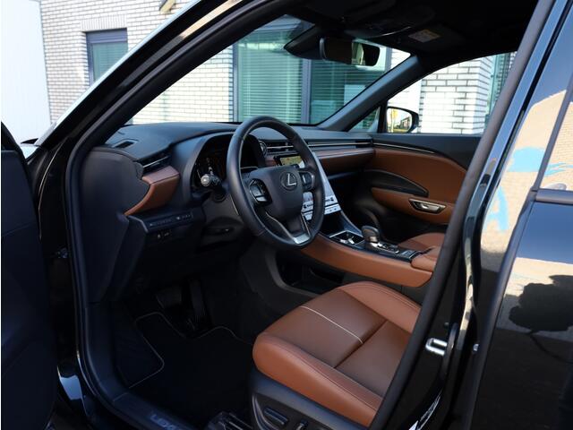 Lexus LBX Relax 2WD | Advanced Pack | Mark Levinson | 360 camera