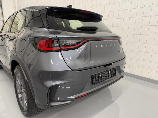 Lexus LBX Business Line 2WD Comfort + Safety Pack | Stoel- stuurverw