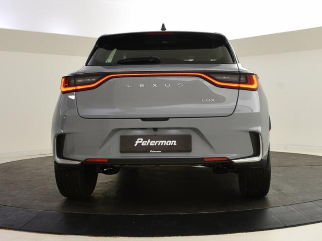 Lexus LBX Elegant | Leder | Electr. Achterklep | Parkeersensoren V + A