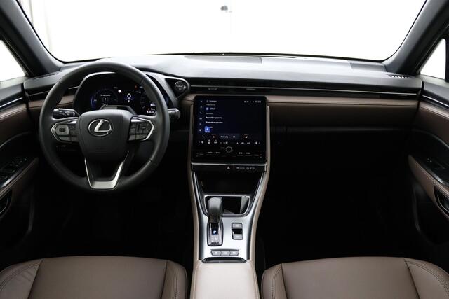 Lexus LBX Elegant 2WD | Tech Pack | Elektrisch bedienbare achterklep | Stoelverwarming | Parkeersensoren