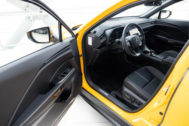 Lexus LBX Relax AWD | BTW-Auto | Mark Levinson | Parkassist |