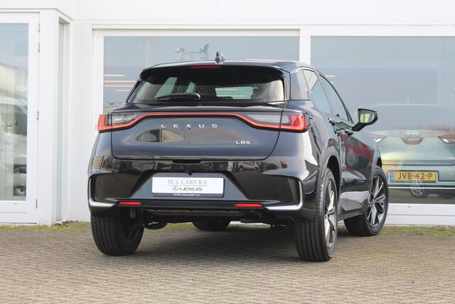 Lexus LBX Elegant 2WD 1.5 Hybride I Mark Levinson I Carplay I Fabrieksgarantie!