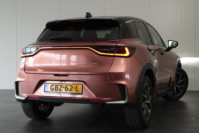 Lexus LBX Cool 2WD, Advanced Pack, Mark Levinson