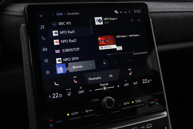 Lexus LBX Cool 2WD | Nieuw! | Uit voorraad leverbaar | Elektrisch verstelbare stoel | Akoestisch geluidswerend glas