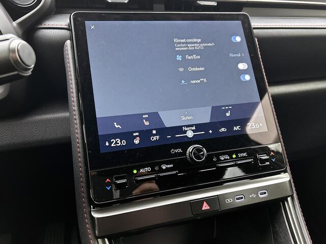 Lexus LBX Emotion 2WD | Elek. achterklep | Climate control | Winterpakket | LM velgen |