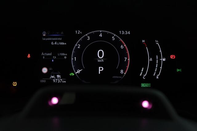 Lexus LBX Elegant 2WD | Apple Carplay/Android Auto | Parkeersensoren | Stoel/Stuurverwarming | Parkeercamera |