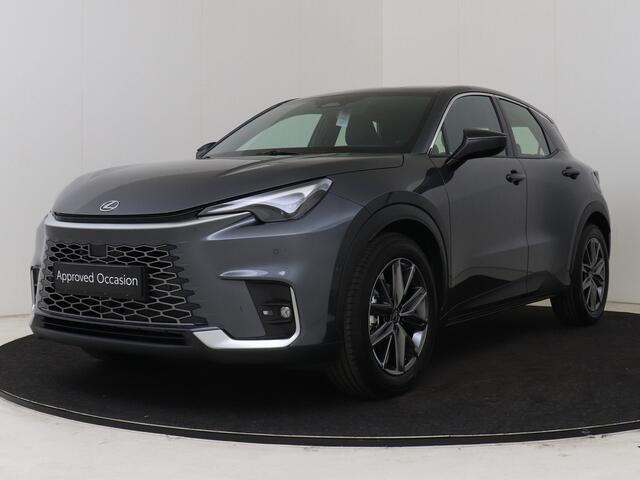 Lexus LBX Relax 2WD Advanced Pack | HUD | 360 Camera