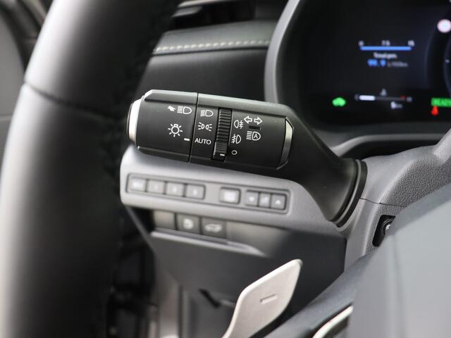 Lexus LBX Relax 2WD Advanced Pack | HUD | 360 Camera