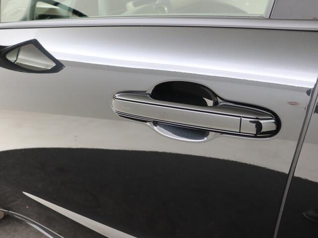 Lexus LBX Elegant 2WD Advanced Pack | 360 Camera | HUD