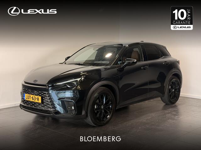 Lexus LBX Relax 2WD Black Edition | Privacy Glass | Mark Levinson | HUD | Odsidian Pack |