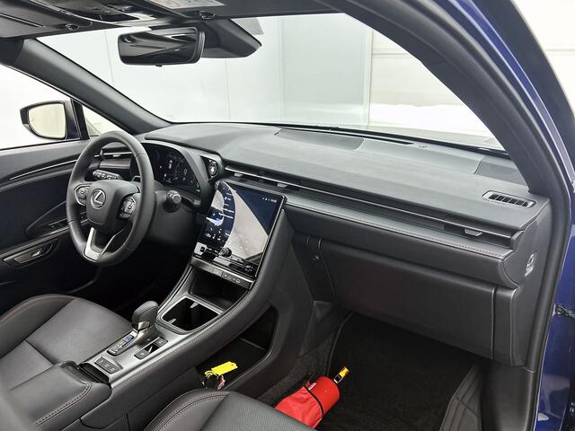 Lexus LBX Emotion 2WD | Premium uitgevoerd | Onderweg-naar-dealer