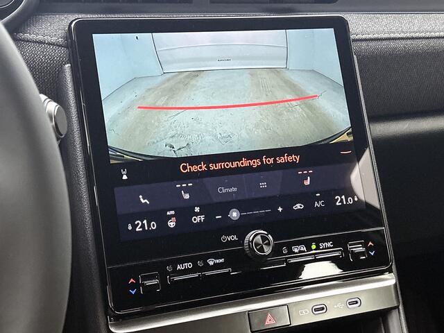 Lexus LBX Business Line 2WD | BTW Voertuig | Stoelverwarming | Onderweg-naar-dealer