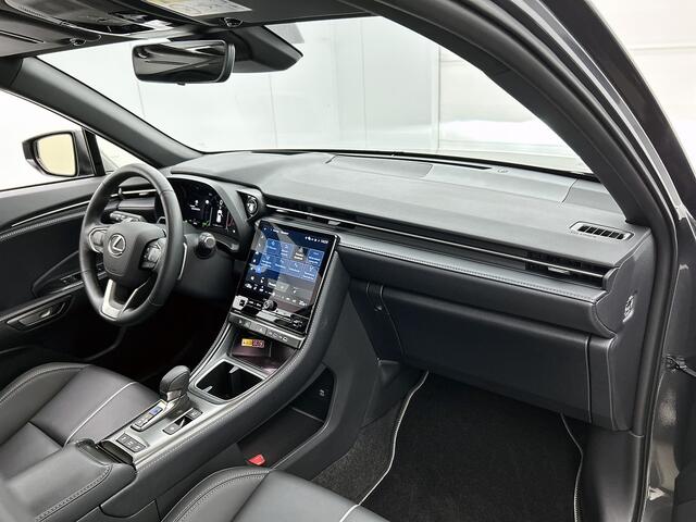 Lexus LBX Relax + Advance pakket
