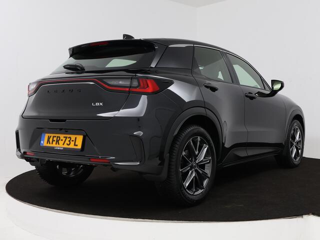 Lexus LBX Emotion 2WD