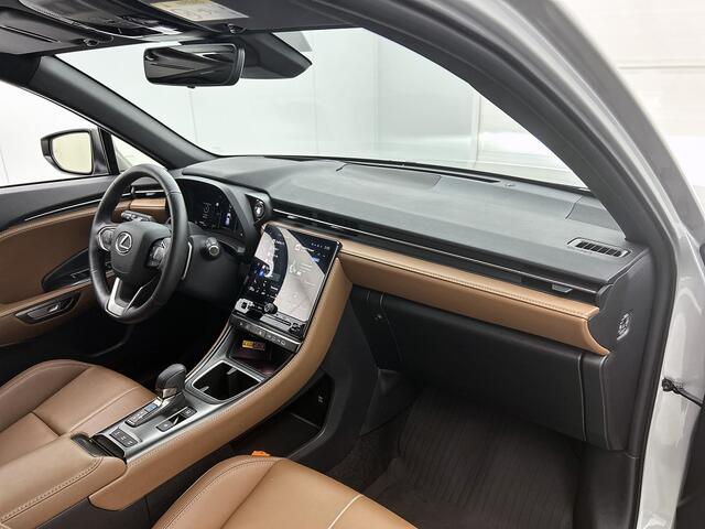 Lexus LBX Relax 2WD | Advanced Pack | Elektrische Stoelen met Geheugen | Mark Levinson |