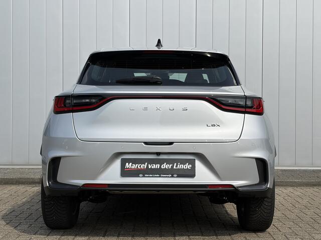 Lexus LBX Business Line 2WD Parkeer en Dodehoek Sensoren Stoel Stuur Verwarming