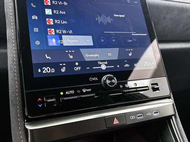 Lexus LBX Cool 2WD | Apple CarPlay / Android Auto (Navigatie) | BLS | PDC |