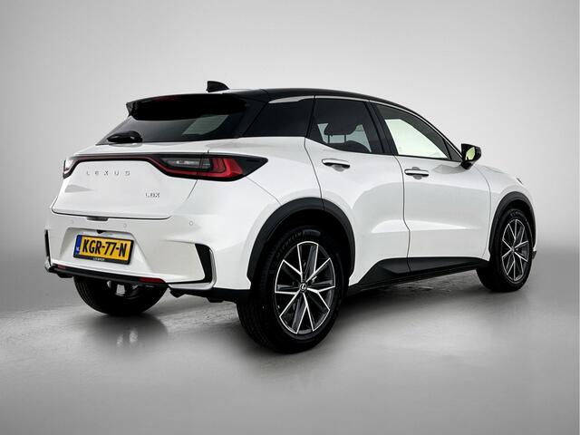 Lexus LBX Emotion 2WD | Tech Pack | Bi-Tone | Stoelverwarming |