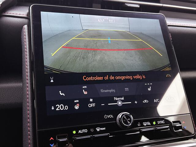 Lexus LBX Elegant 2WD | Tech Pack | Premium Metallic | Geperforeerd Synthetisch Leder |