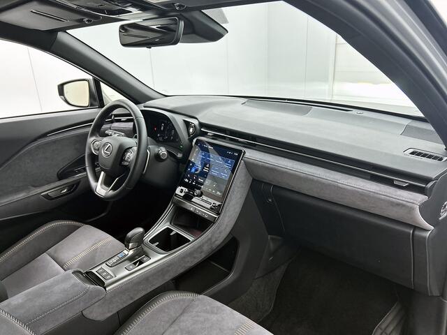 Lexus LBX Cool 2WD | Apple CarPlay / Android Auto (Navigatie) | BLS | PDC |