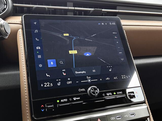 Lexus LBX Relax 2WD | BTW voertuig | Bruin Leder | Blind Spot Monitor | Elektrisch verstelbare bestuurdersstoel met geheugen | Navigatie | Apple CarPlay/Android Auto | Cruise Control Adaptive | Stoel+stuurverwar
