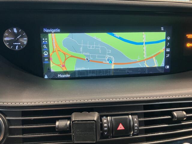 Lexus LS 500h AWD Executive Line | Mark Levinson| schuif/kanteldak| volleder | Navi | verwarmde stoele voor en achter|
