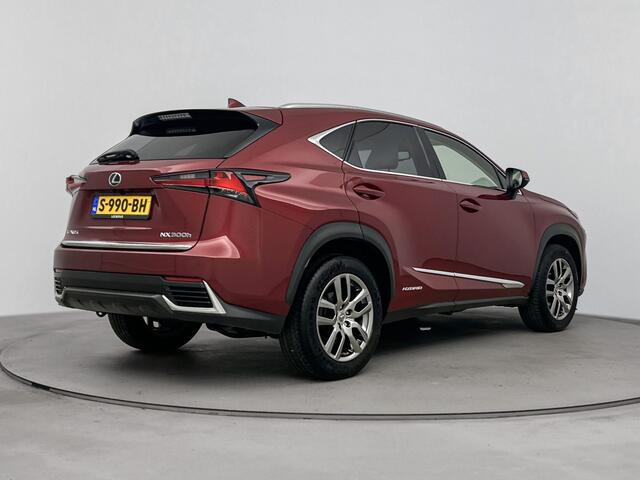 Lexus NX 300h AWD Luxury Line Limited | Navigatie | Stoelverwarming | Parkeersensoren |