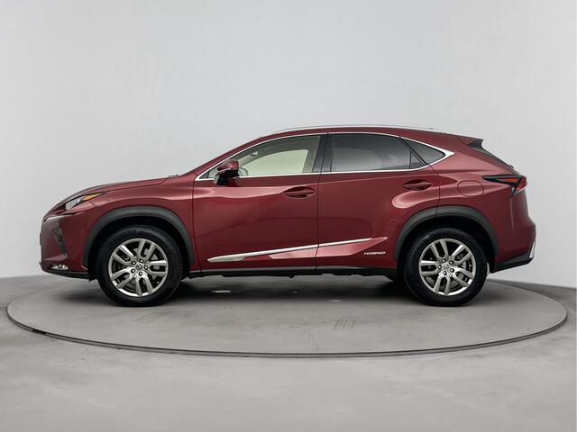 Lexus NX 300h AWD Luxury Line Limited | Navigatie | Stoelverwarming | Parkeersensoren |