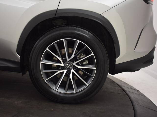 Lexus NX 450h+ AWD Plug in Hybrid Luxury Line | Trekhaak | Stoel en Stuur