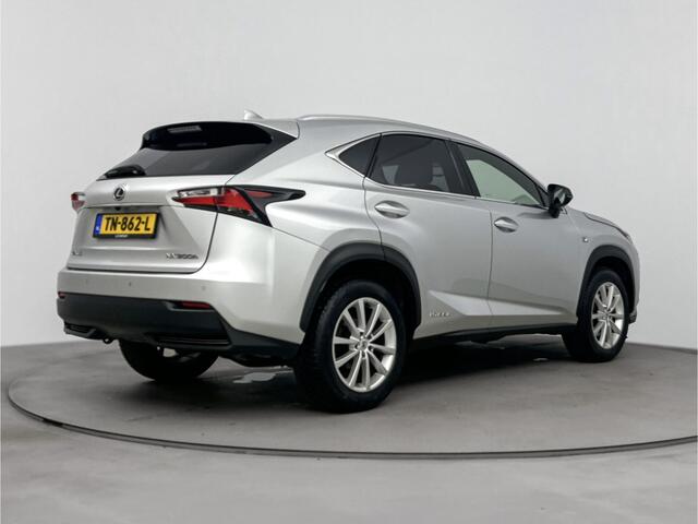 Lexus NX 300h AWD Luxury Line Limited | Navigatie | Parkeersensoren | Cruise Control Adaptief | Stoelverwarming |