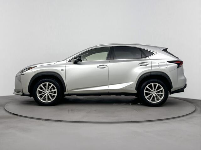 Lexus NX 300h AWD Luxury Line Limited | Navigatie | Parkeersensoren | Cruise Control Adaptief | Stoelverwarming |
