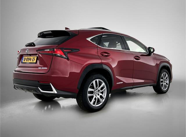 Lexus NX 300h AWD Luxury Line | Schuif - / kanteldak |