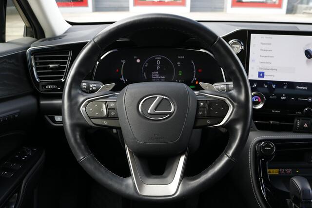Lexus NX 450h+ AWD Executive HUD Trekhaak 20 inch