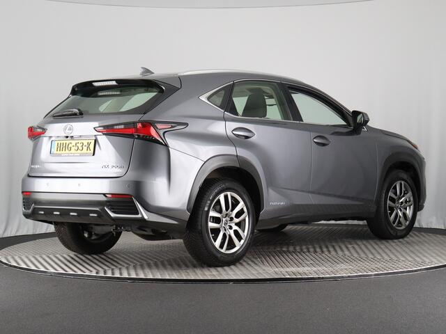Lexus NX 300h Business Line (Camera / Navi / ACC / Carplay / Stoelverw.)