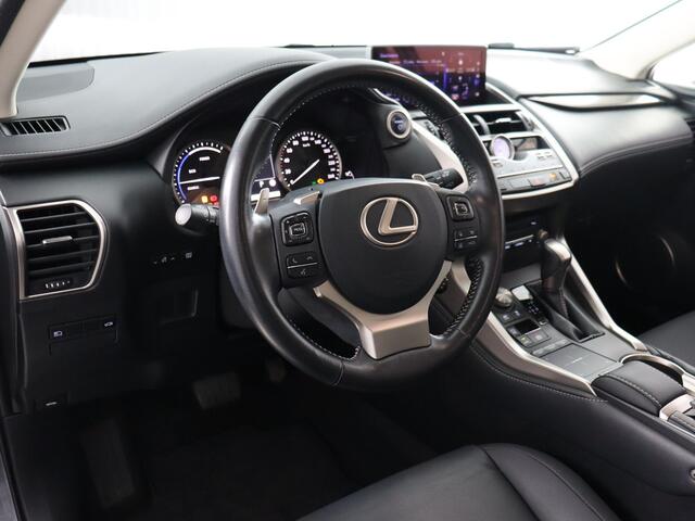 Lexus NX 300h Business Line (Camera / Navi / ACC / Carplay / Stoelverw.)