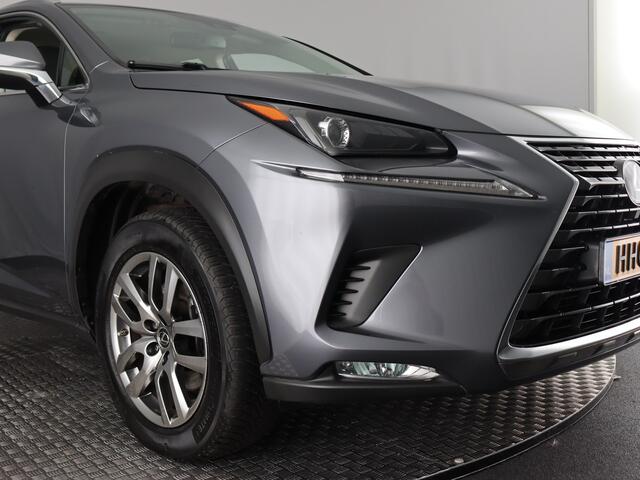 Lexus NX 300h Business Line (Camera / Navi / ACC / Carplay / Stoelverw.)