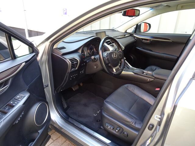 Lexus NX 300h AWD *HUD/Triple-LED/ACC/360gr/Mark L./Stoelventilatie*