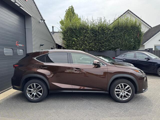 Lexus NX 300h AWD Business Line Pro | Navigatie | Camera | Lederen Bekleding | Lichtmetalen Velgen |
