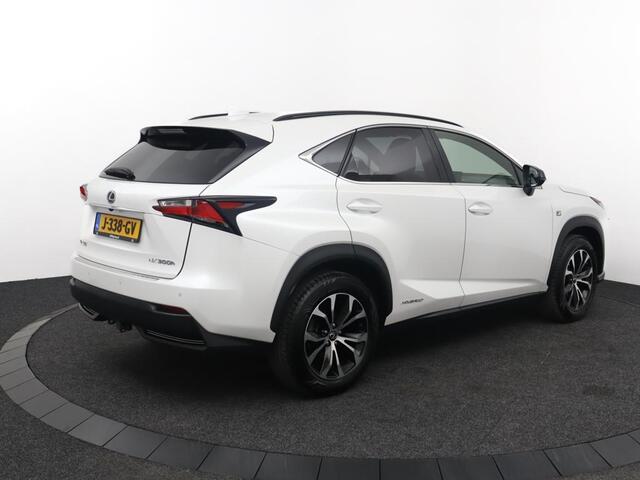Lexus NX 300h AWD F Sport Line | Afneembare trekhaak | Mark Levinson | DAB | Dealeronderhouden