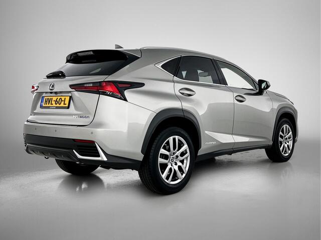 Lexus NX 300h AWD Luxury Line | Leer | Stoelverwarming | Elektrische Achterklep |