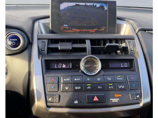 Lexus NX 300h AWD President Line /NAVI/CAMERA/AIRCO/GARANTIE/